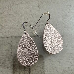 Elegant Teardrop leather Earrings